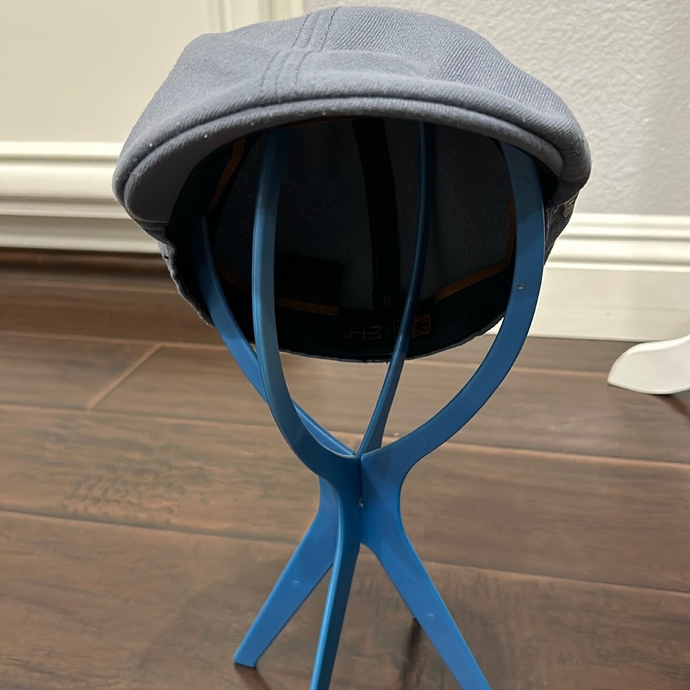 New Era Newsboy Hat. Size M.